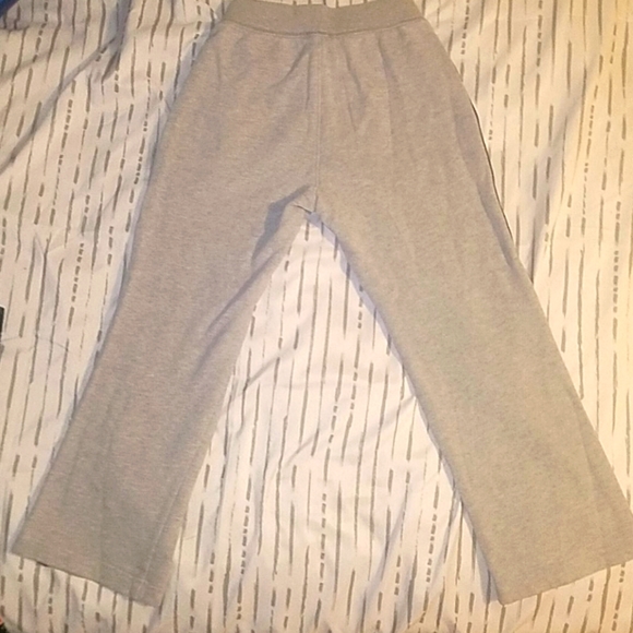 Carter 7 boys grey w/navy blue sweatpants - Picture 4 of 4